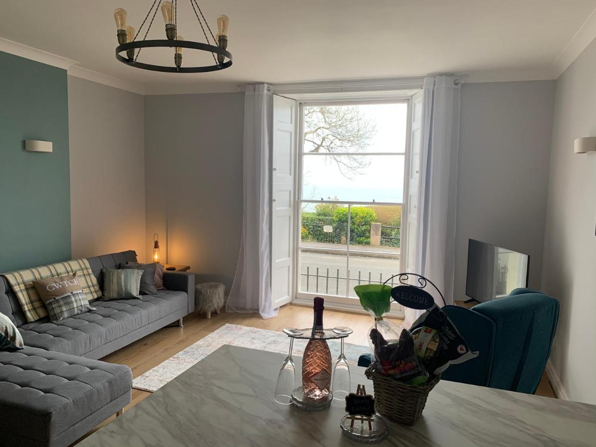 Beautiful Flat With Harbour Views Tenby Dış mekan fotoğraf