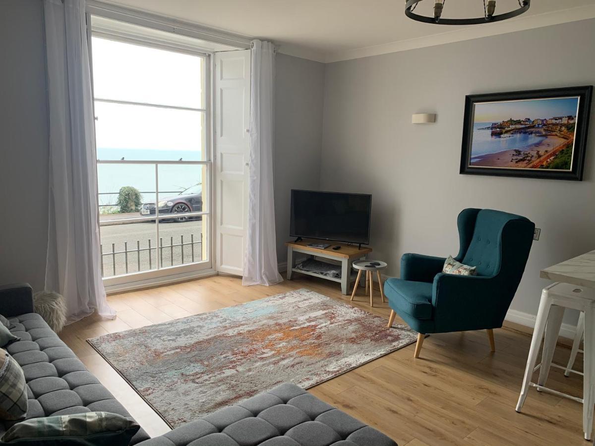 Beautiful Flat With Harbour Views Tenby Dış mekan fotoğraf